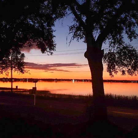 Pet-Friendly Auburndale House With Lake Views! ภายนอก รูปภาพ